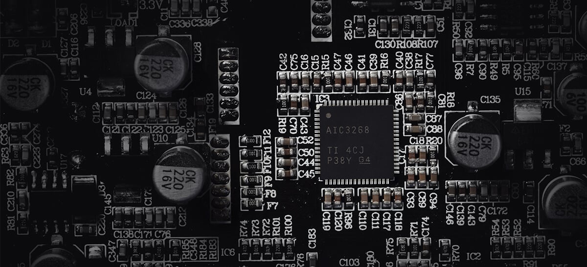 All components on the PCB are on display